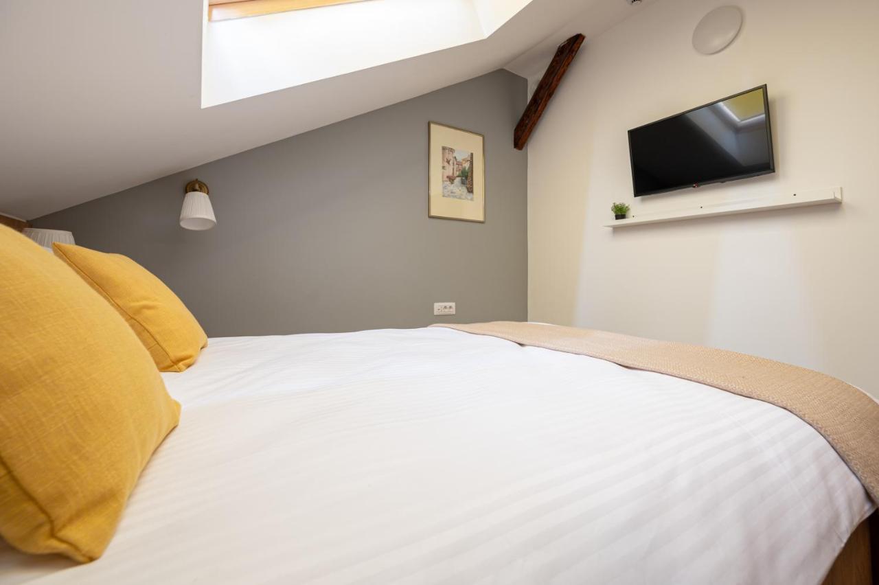 Central Park Rooms Oradea Extérieur photo
