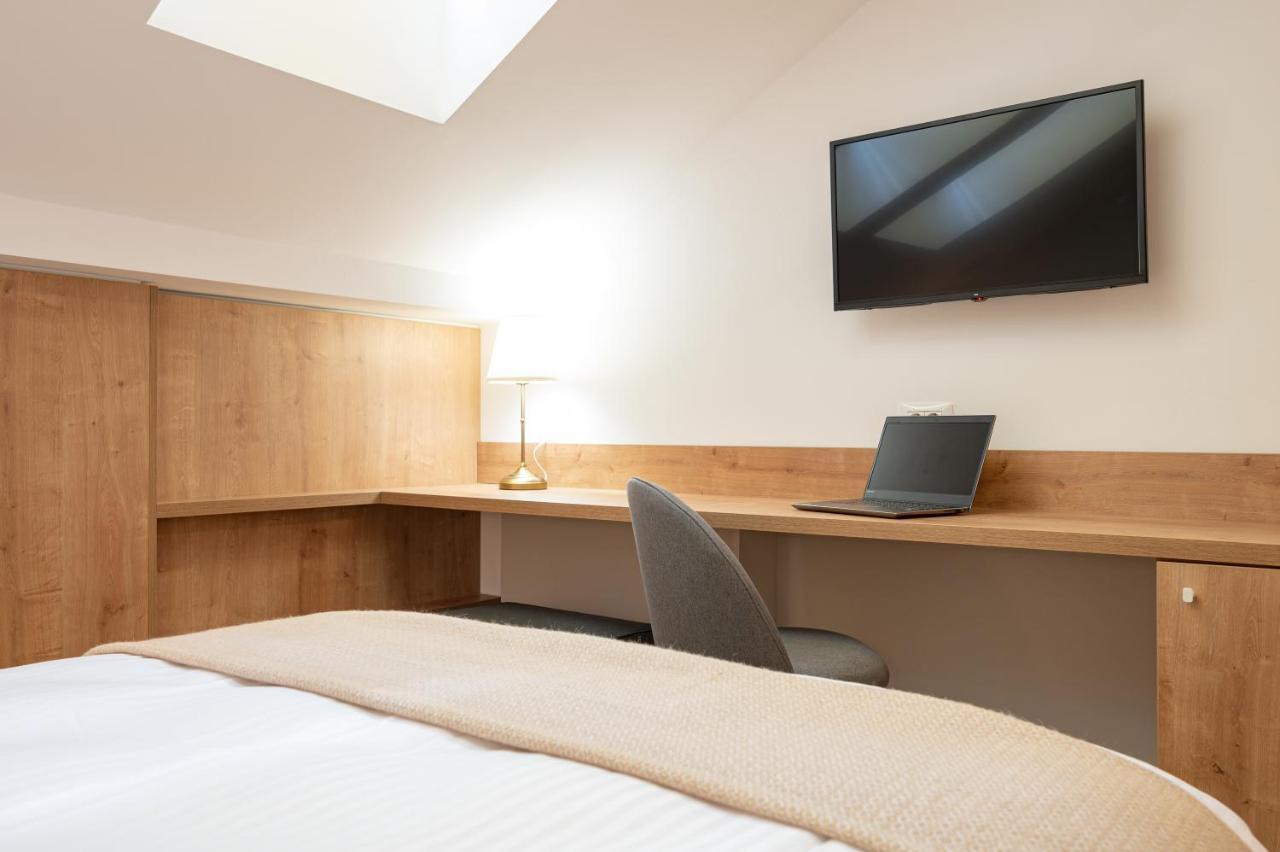 Central Park Rooms Oradea Extérieur photo