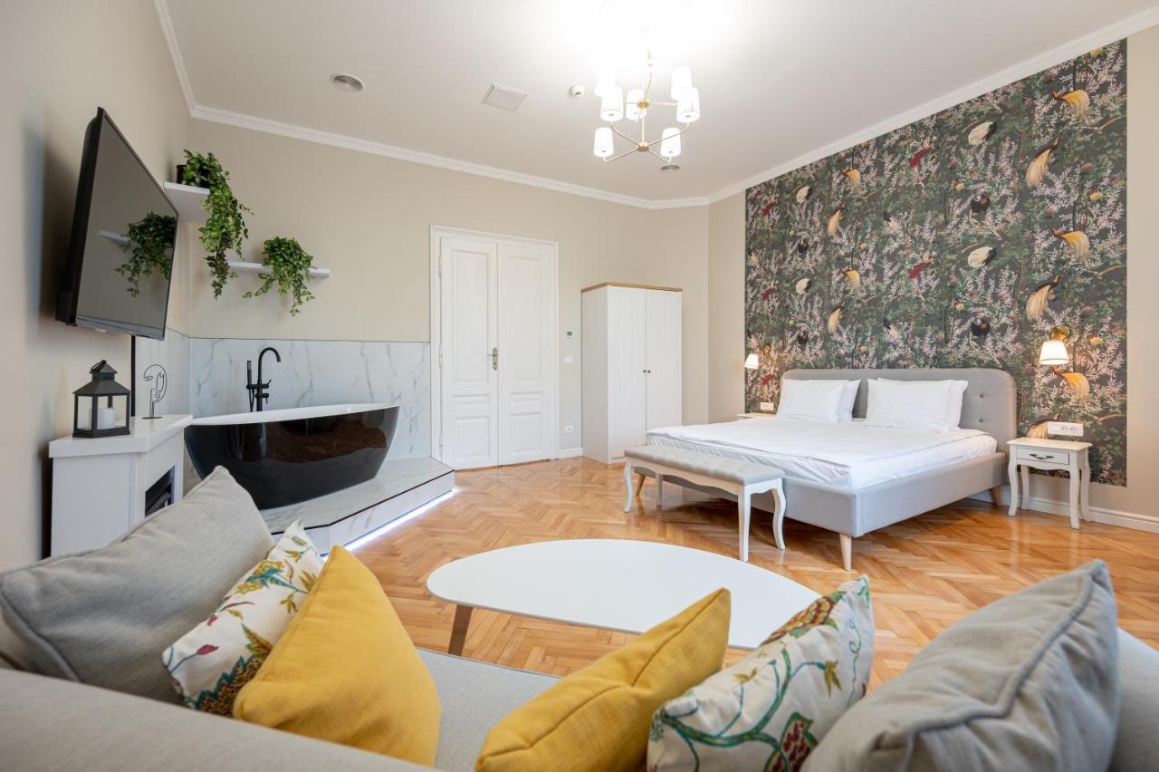 Central Park Rooms Oradea Extérieur photo